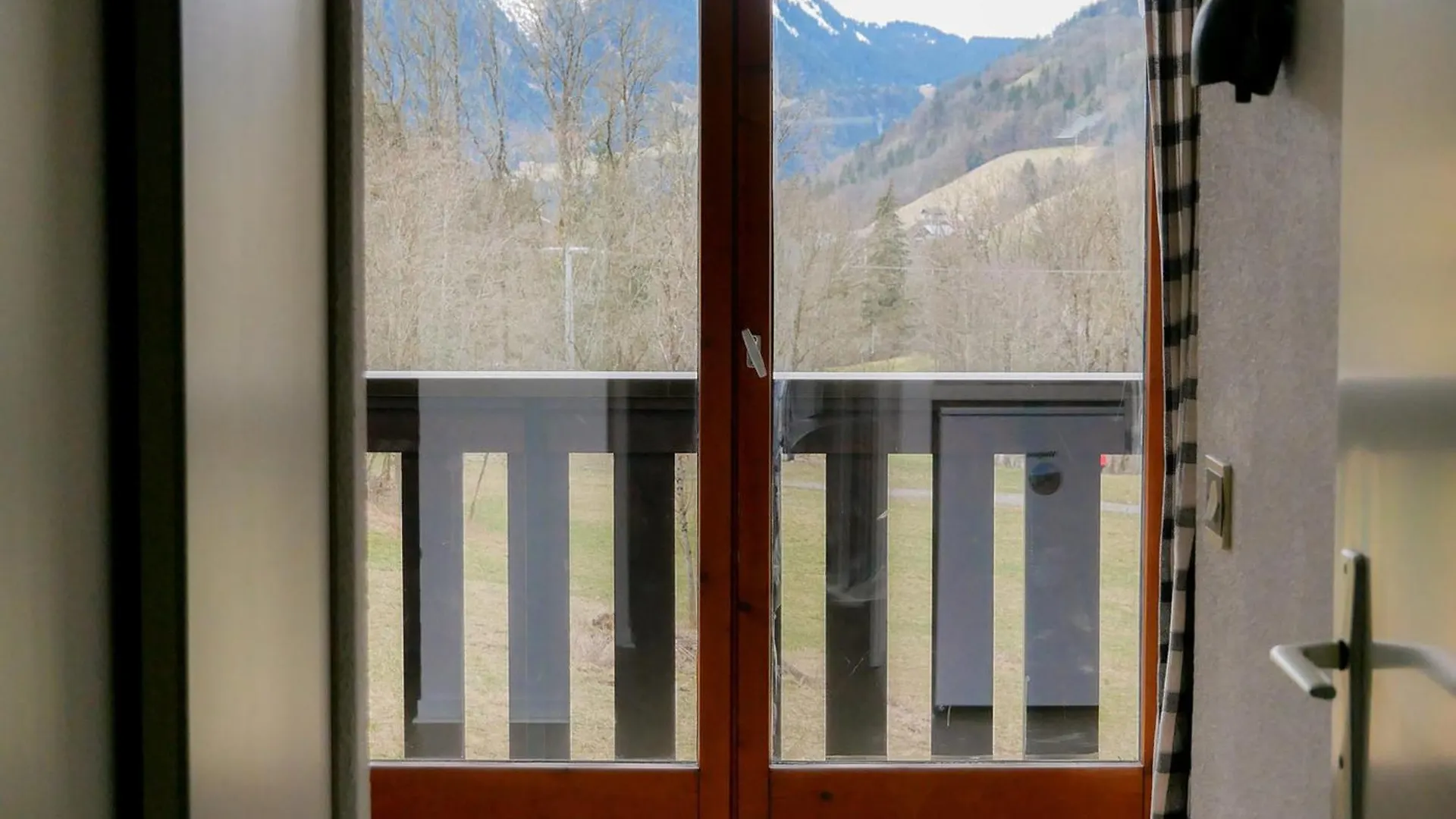 Studio Cabine Calme Avec Balcon, Parking, Animaux Acceptes, Proche Richebourg - Fr-1-692-103 أبودونس فرنسا